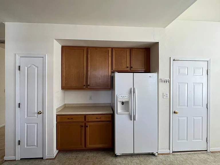 3933 Runey Dr — Photo 14