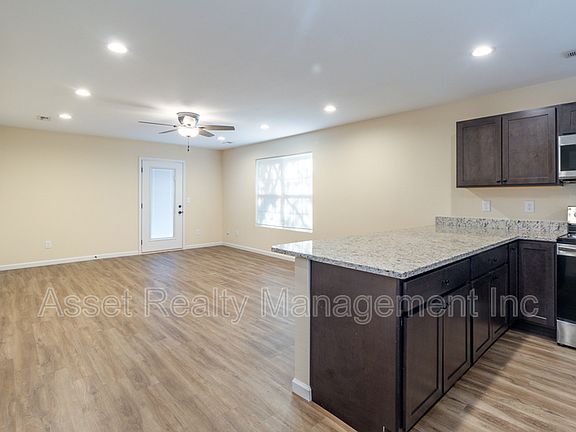 4th image of 902 Warrior Hill Dr #1