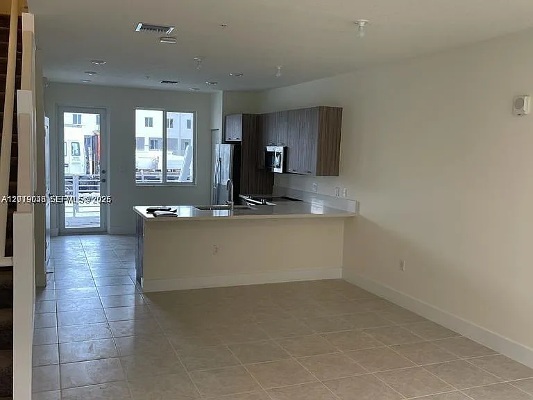 6450 NW 102nd Path #6450-07 — Photo 6