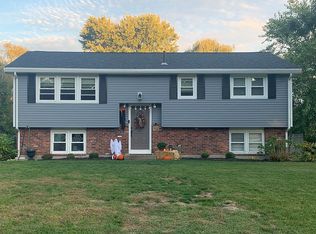 11 Rolling Ln, Hudson, MA 01749