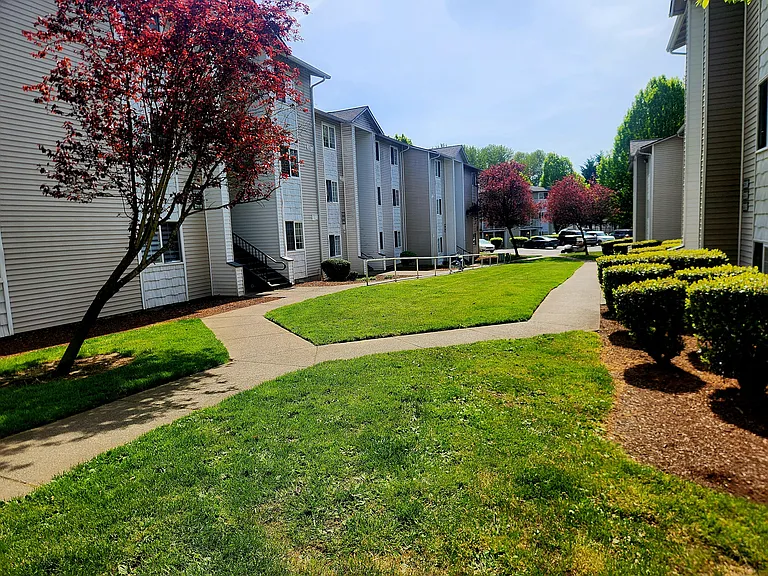 Glenbrooke Apartments — Photo 6