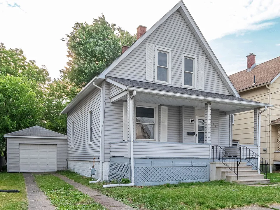 705 Smith Ave SW