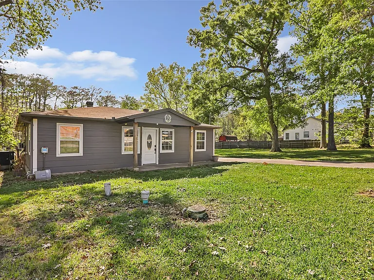 218 Waterfall Dr — Photo 4