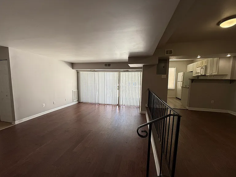 4705 Tecumseh St #102 — Photo 23