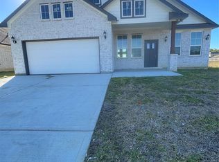 115 Pecan Grove Ct, Anahuac, TX 77514