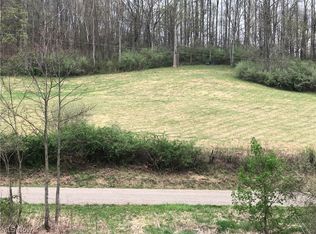 Middle Run Rd, Dover, OH 44622