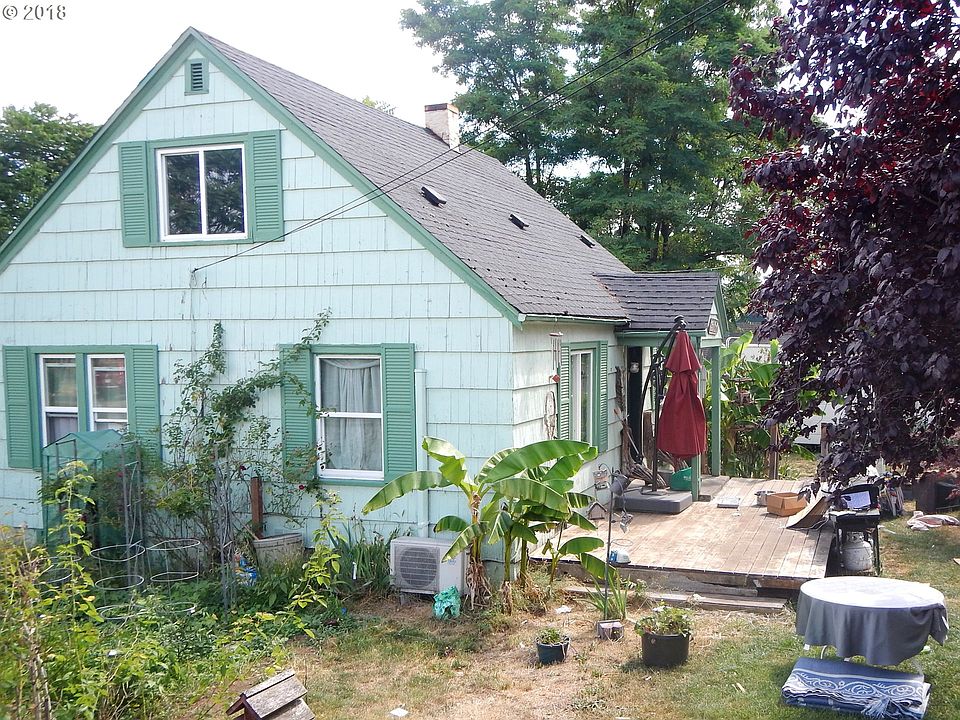 2nd image of 2400 E 32nd St