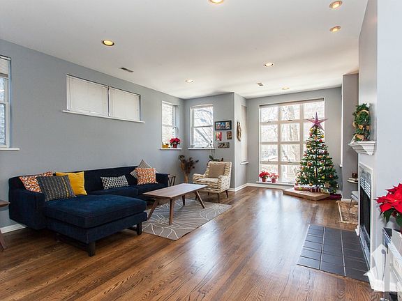 2nd image of 3705 N Damen Ave #878401