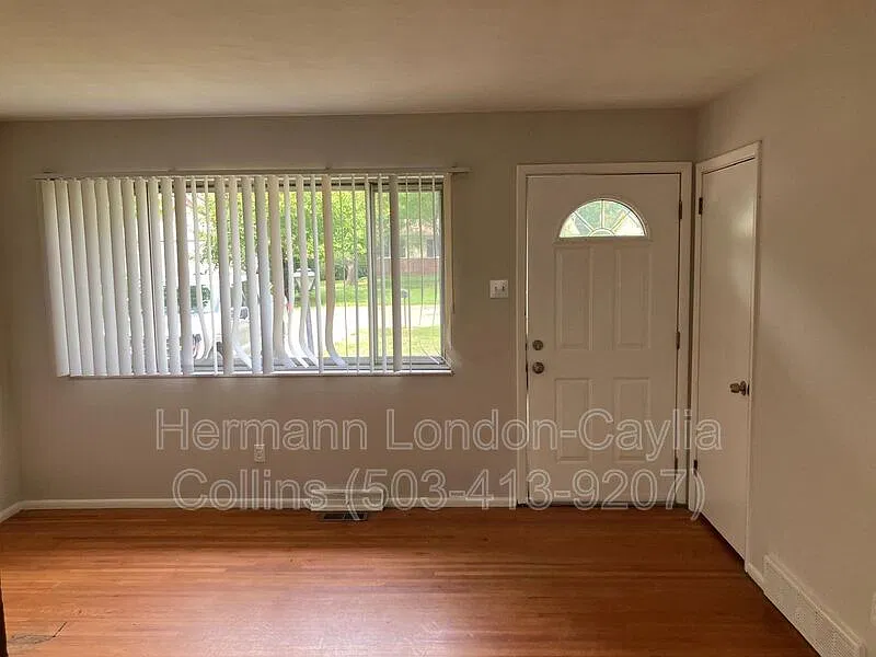4 bed, 2.0 bath, 1348 sqft, $1,495 — Photo 2