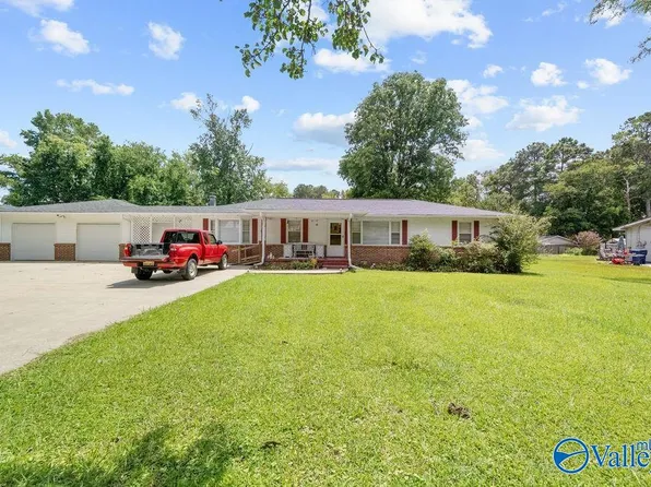 319 Pickens St, Attalla, AL 35954
