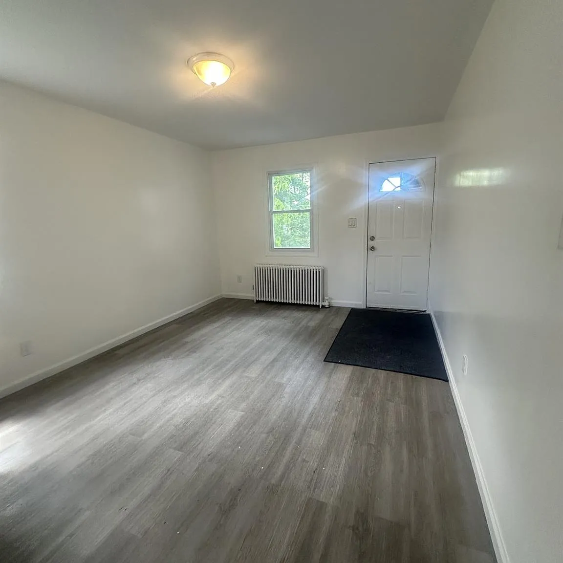 2 bed, 750 sqft, $1,800 — Photo 3