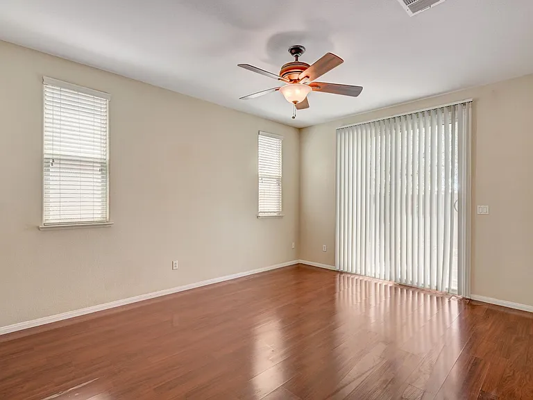 4421 Desert Home Ave — Photo 27