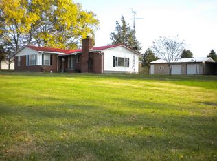 2745 Walnut Grove Rd, Harrisburg, IL 62946