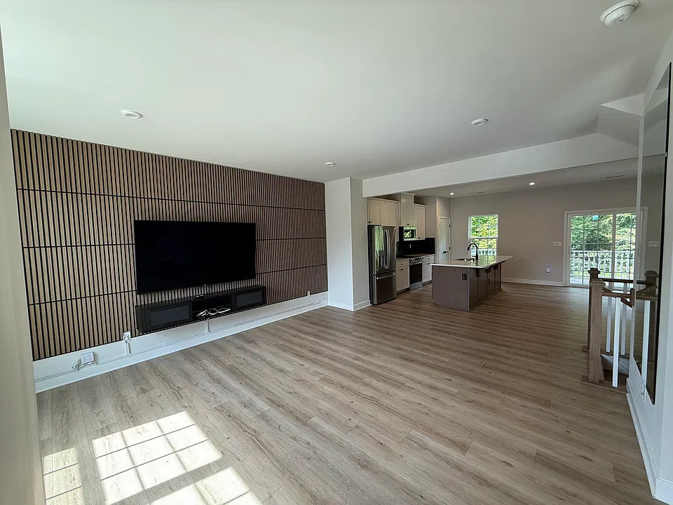 406 Serenity Cir
