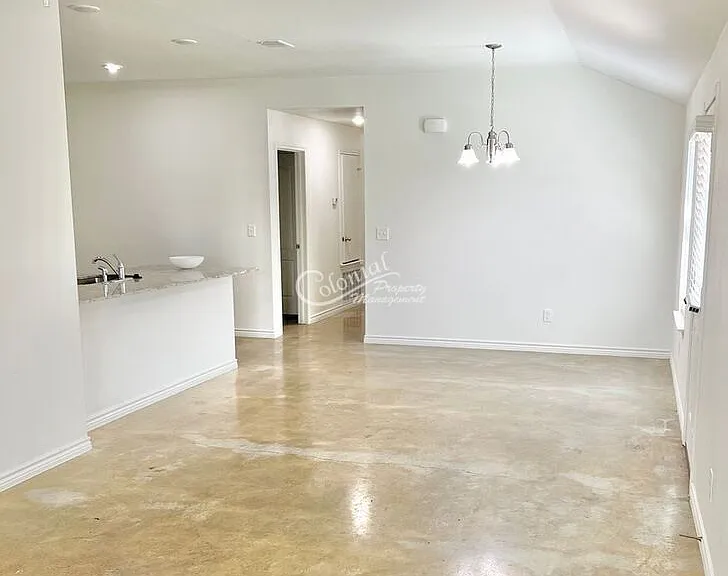 6013 Amelia Earhart Blvd #A — Photo 3