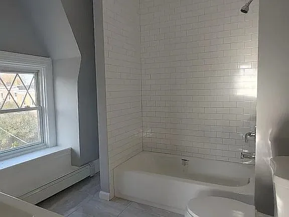 119 S Clark St #3 — Photo 6