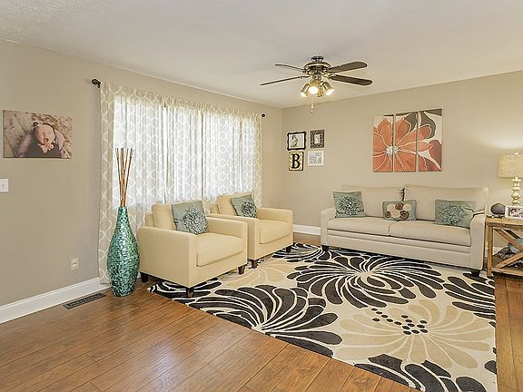 5th image of 135 Brandy Ln