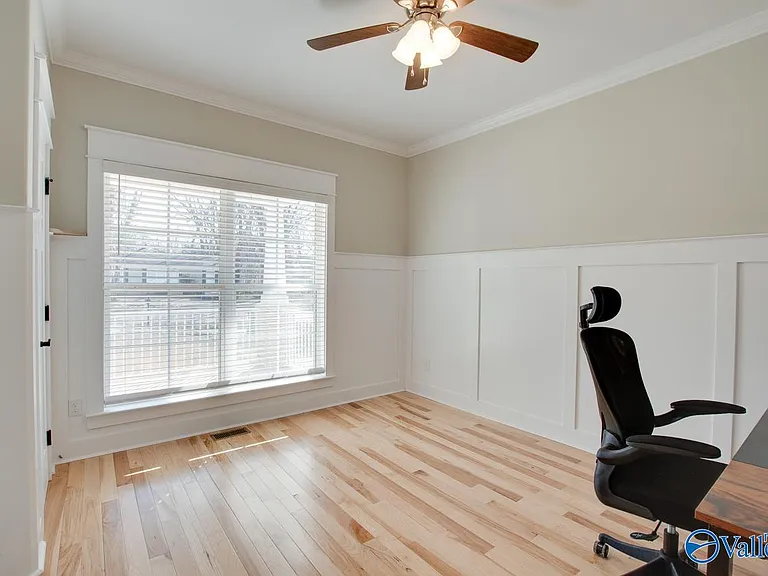 1405 Stevens Ave NE — Photo 15