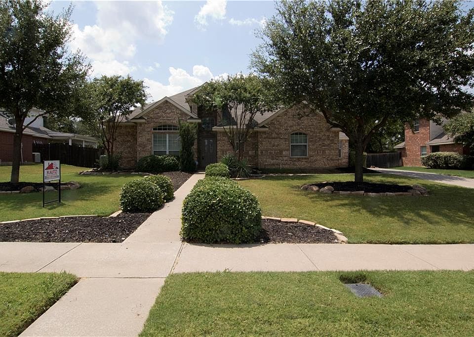 1st image of 608 Winterwood Dr