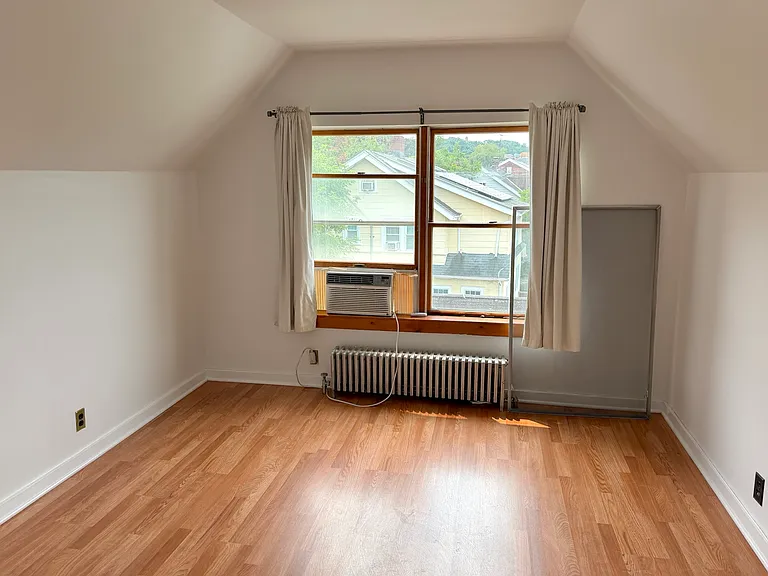 12 Villard Ave #2 — Photo 10