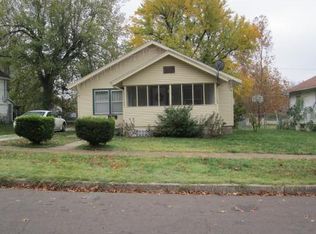 1042 W Webster St, Springfield, MO 65802