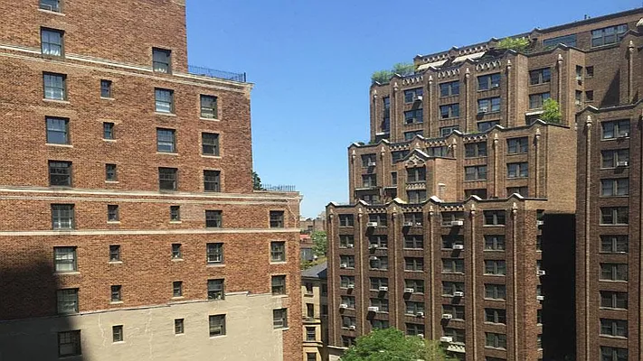 Sold by Fenwick Keats Real Estate | media 22