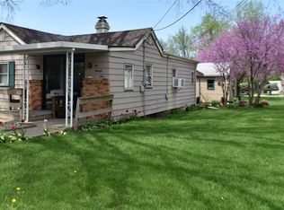 1021 E Olive St, Canton, IL 61520