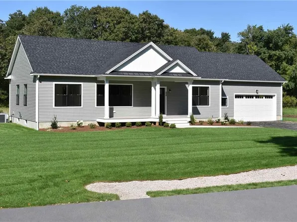 685 B Curtis Corner Rd, Wakefield, RI 02879