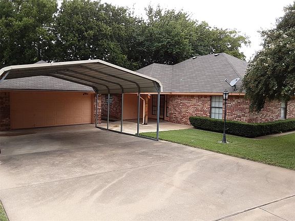 3rd image of 540 Woodcreek Dr