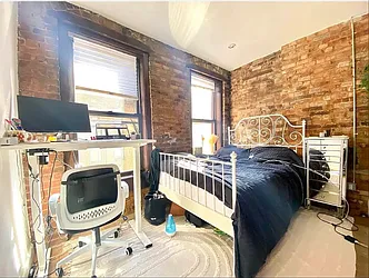 43 Mott Street