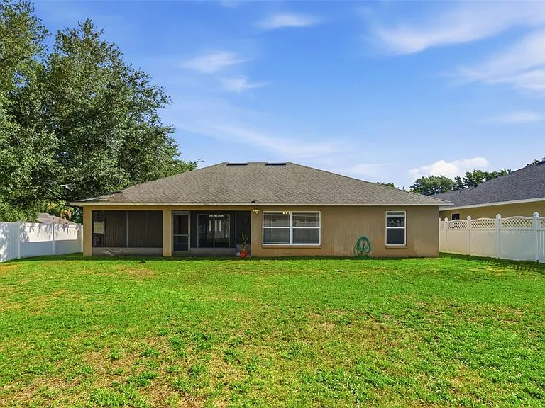 896 Princeton Dr — Photo 26
