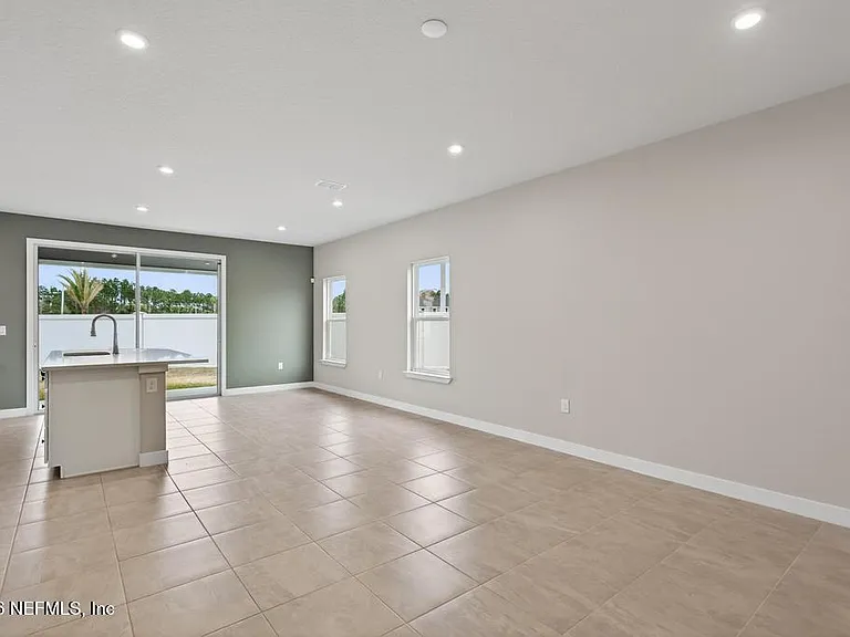 20 Sabal Ct — Photo 3