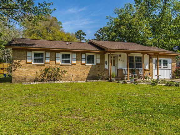 4th image of 105 W Walnut Cir