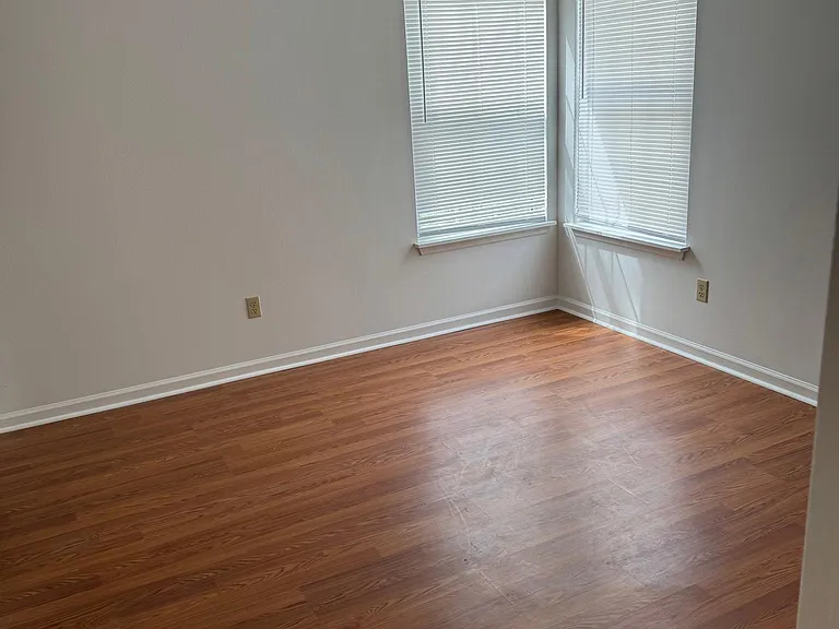 348 Bradford Colony Dr — Photo 11