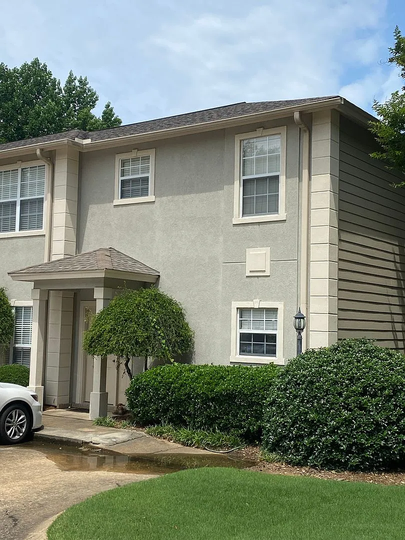 Harris Grove — Photo 2