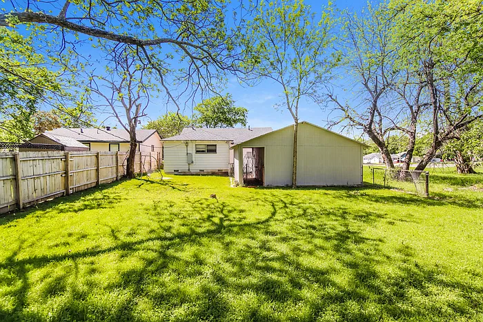 2628 S Marsalis Ave — Photo 18