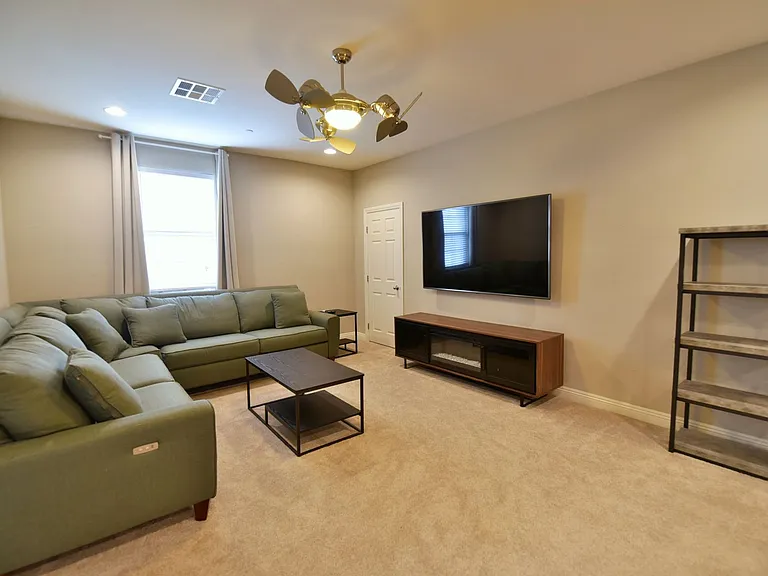 1120 Strada Cristallo — Photo 28