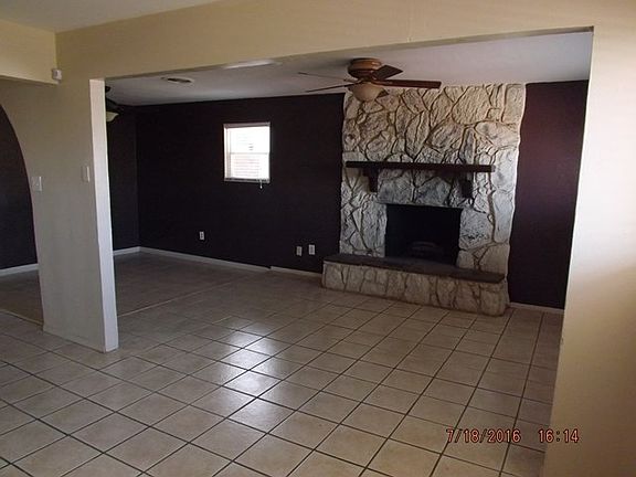 2nd image of 4305 N Grandview Ave