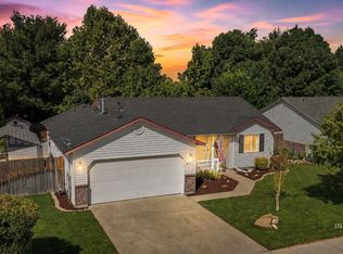 631 N Moonglow Ave, Kuna, ID 83634