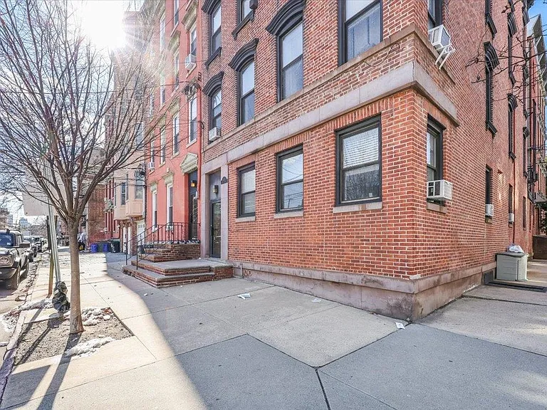 132 Adams St #2 — Photo 21