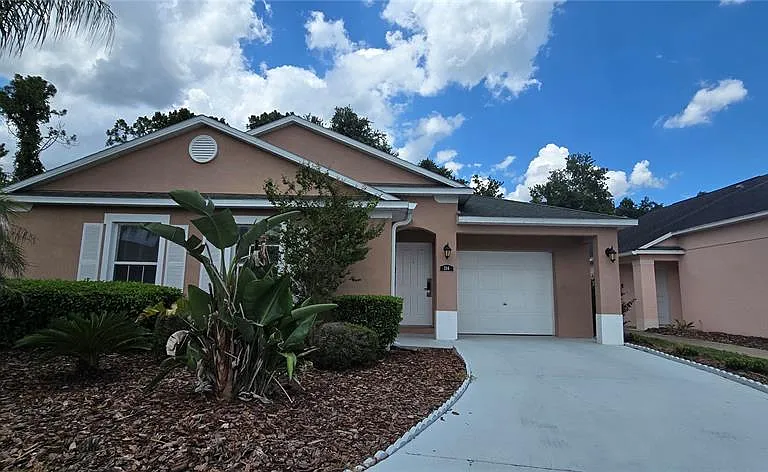 334 Reserve Dr — Photo 1