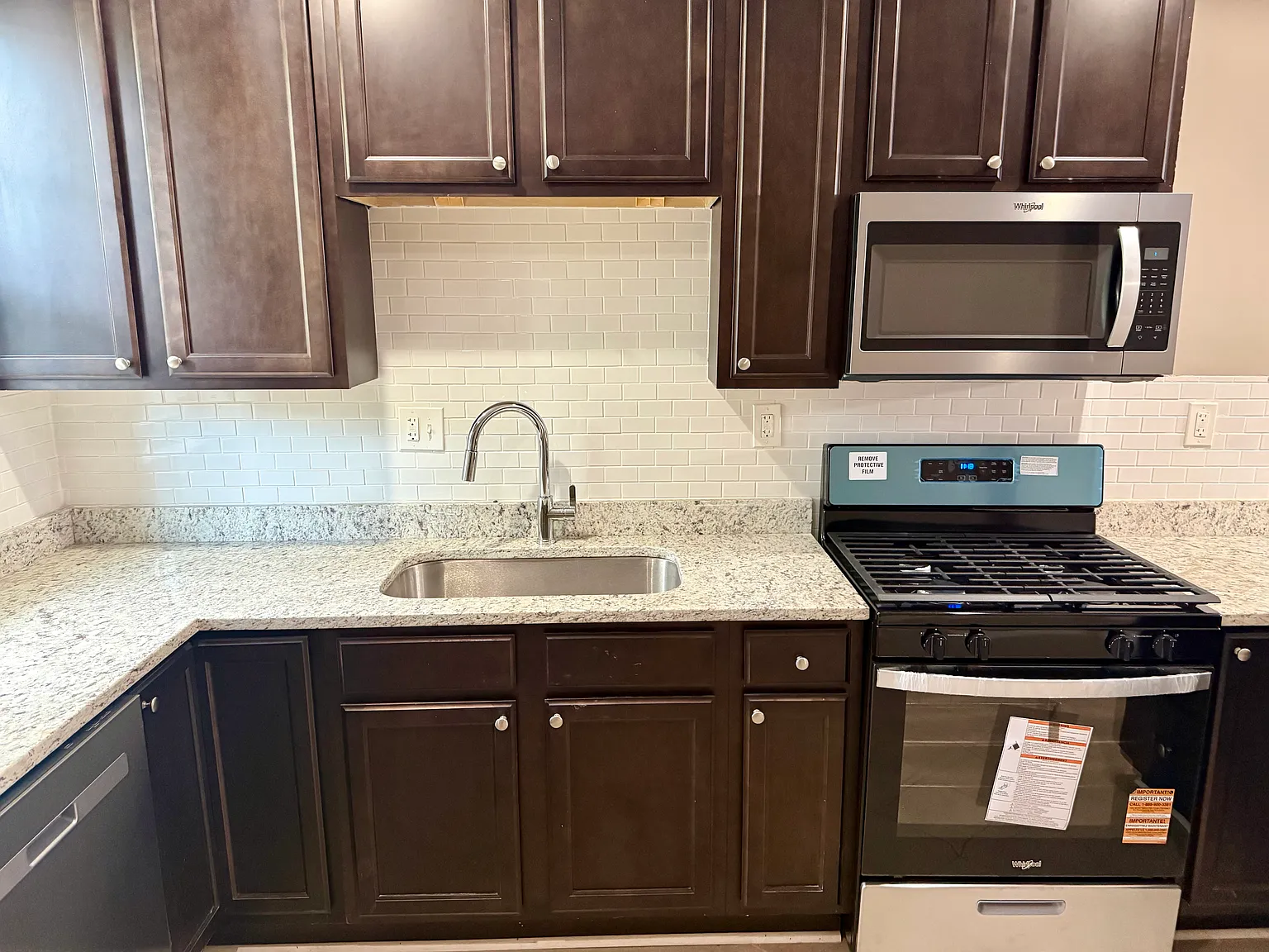 3 bed, 1200 sqft, $1,500 — Photo 4