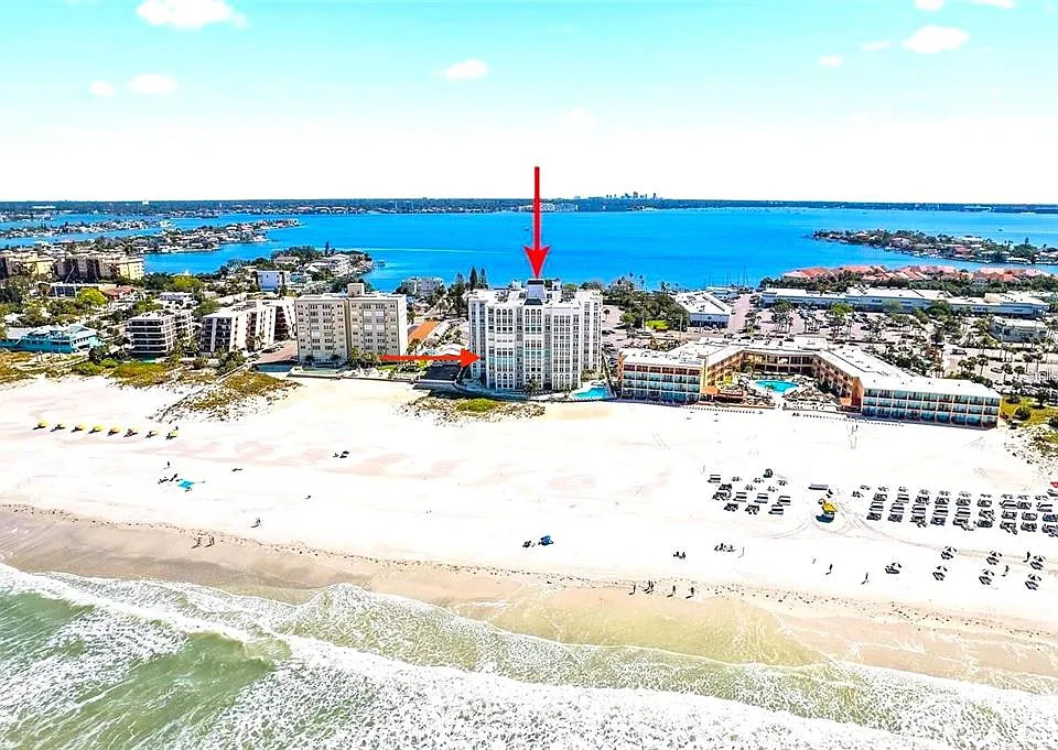 4950 Gulf Blvd #408