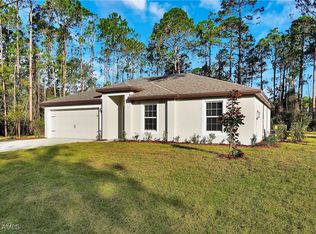 884 Winwood Cir, Fort Myers, FL 33913