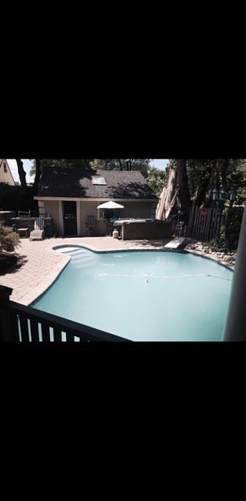 2nd image of 907 Huff Ave