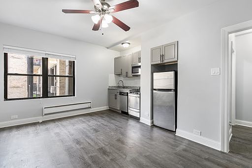 4th image of 4555 N Malden St APT 218