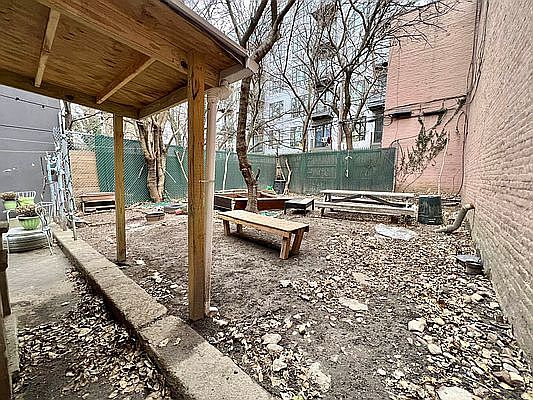 3rd image of 296 Ellery St #2A