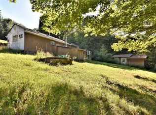 510 Oak Grove Rd, Industry, PA 15052