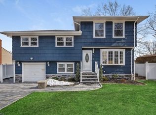 397 Foxwood Rd, Union, NJ 07083