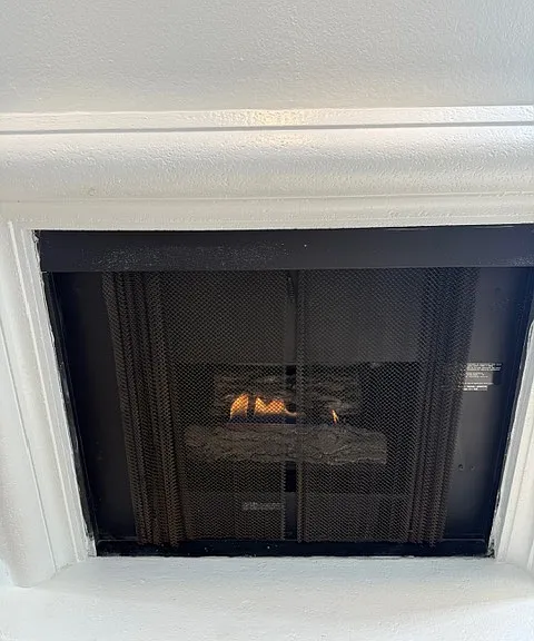 Canoga Luxury Apartments — Photo 22